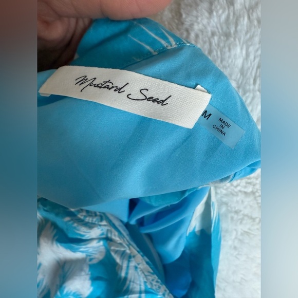 Fabrik blue floral romper size M NWT - Picture 4 of 4